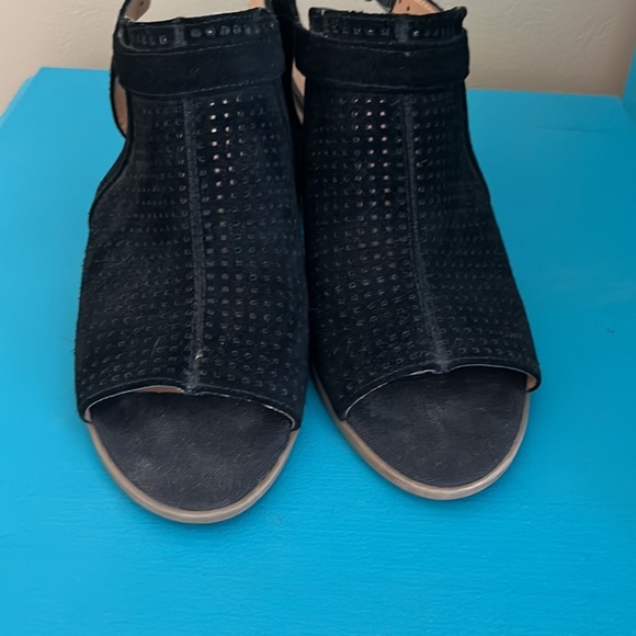 Franco Sarto peep toe sandals, black size 8 - Picture 3 of 4